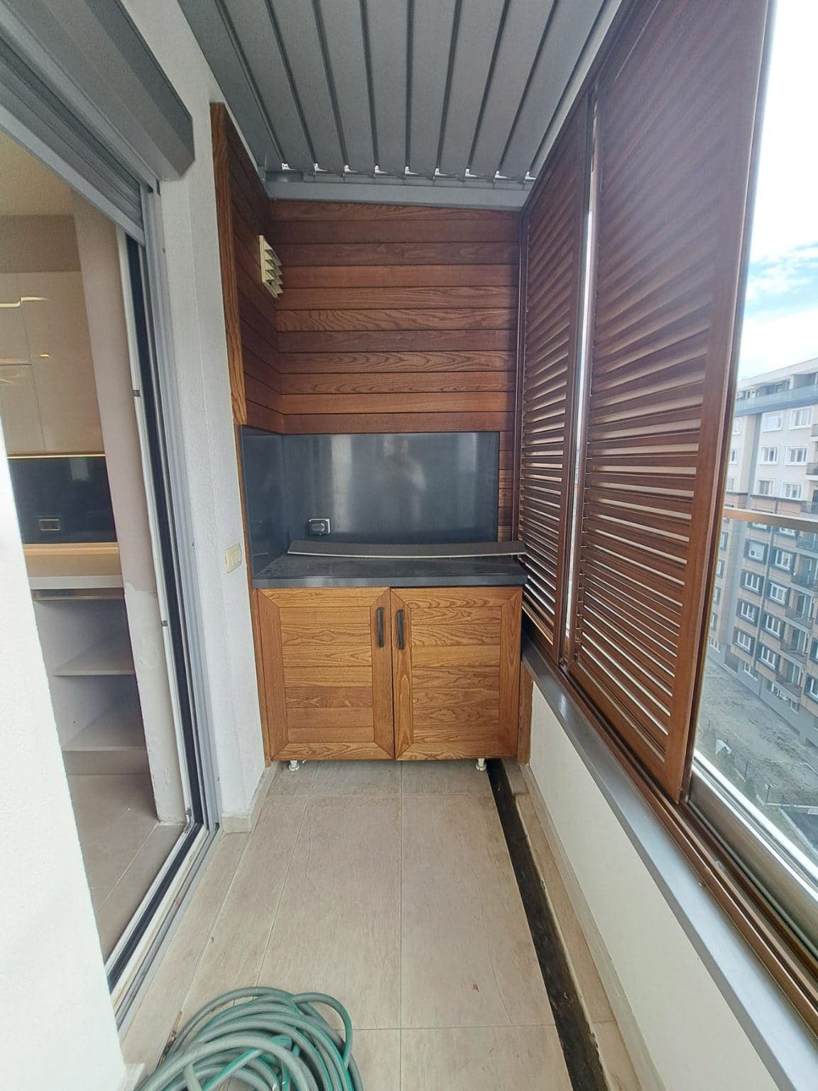 Exclusive modern apartment 200m2 - For Rent - Karposh - Image 13