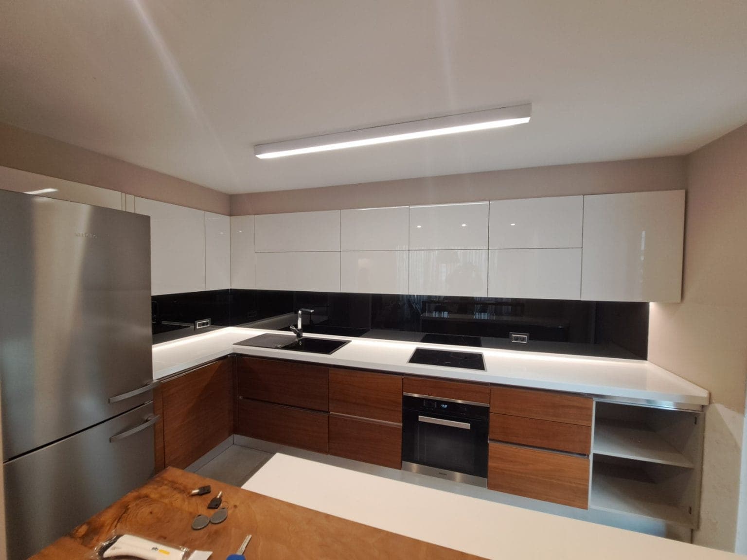 Exclusive modern apartment 200m2 - For Rent - Karposh - Image 4