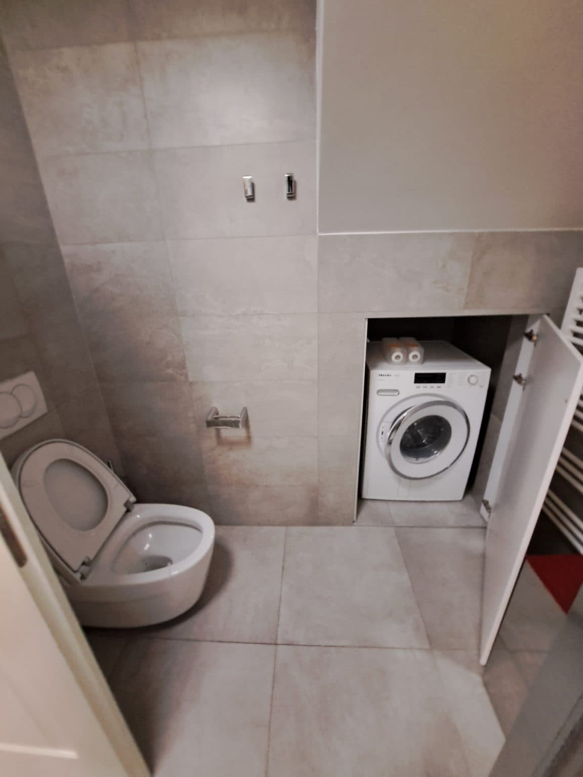 Exclusive modern apartment 200m2 - For Rent - Karposh - Image 23
