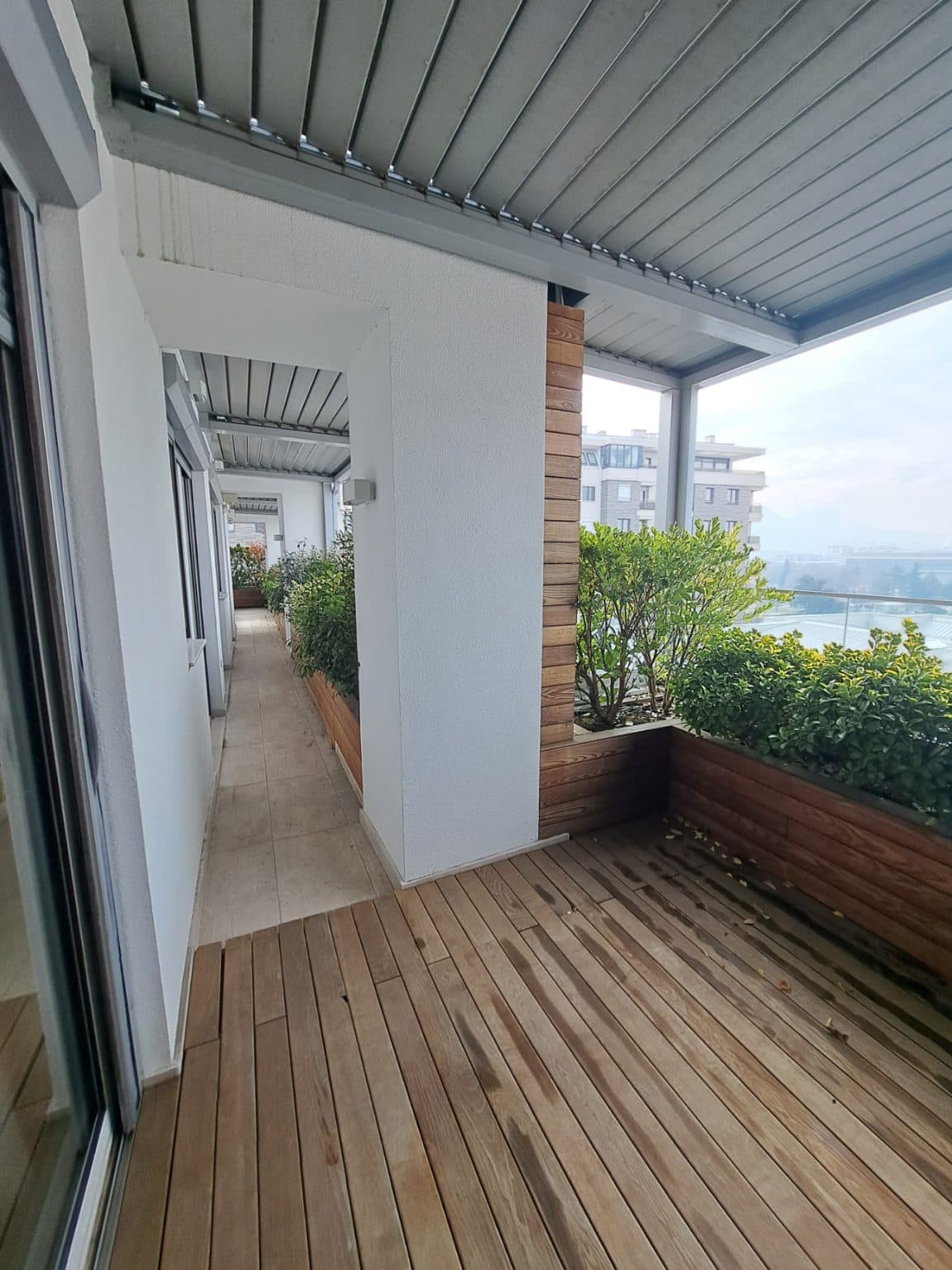 Exclusive modern apartment 200m2 - For Rent - Karposh - Image 25