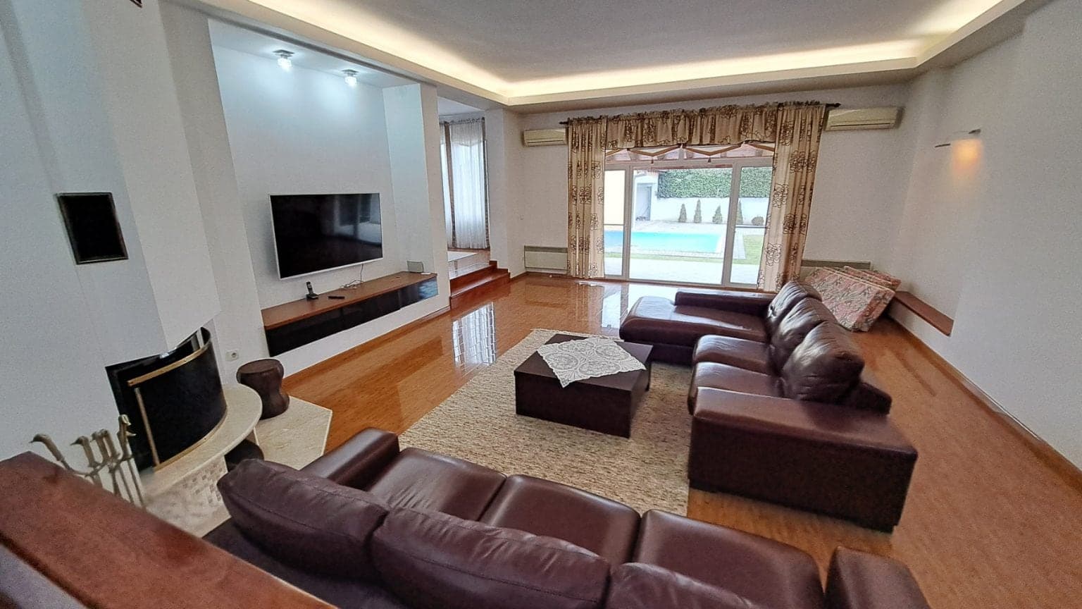 House with swimming pool in Bardovci - For Rent - Bardovci - Image 4