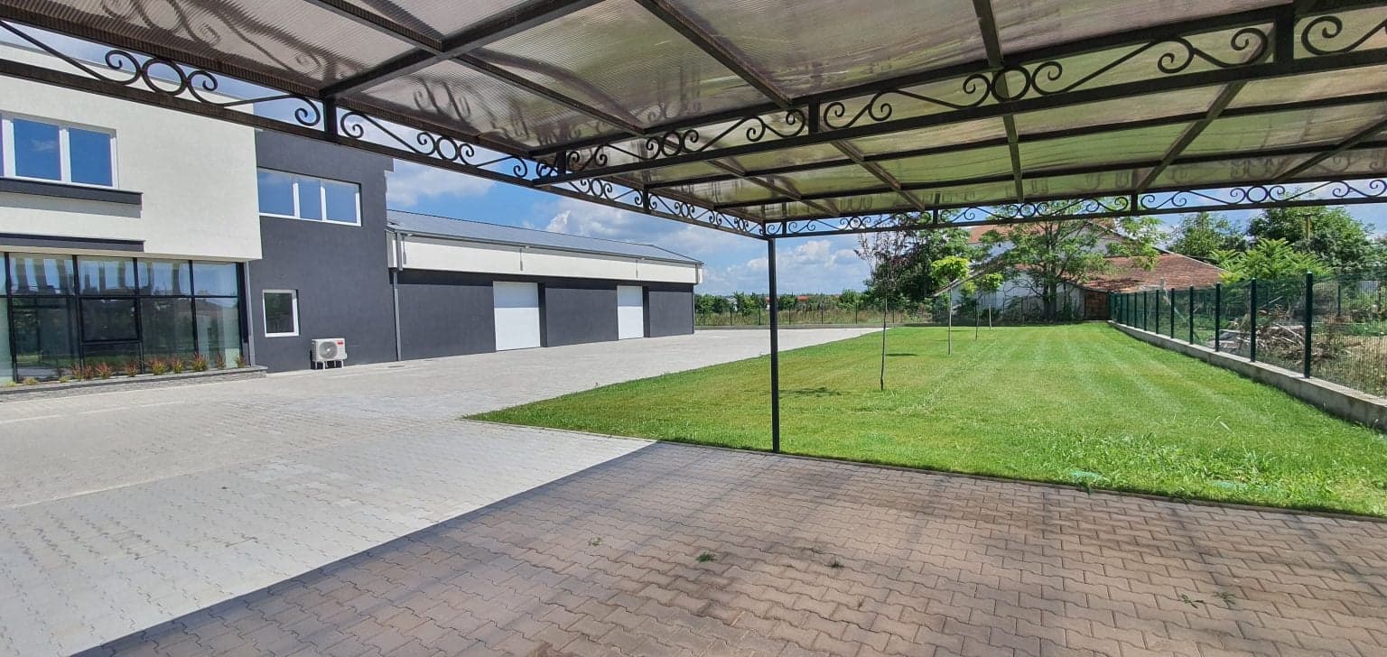 Commercial property 1260m2 in Ilinden - 2