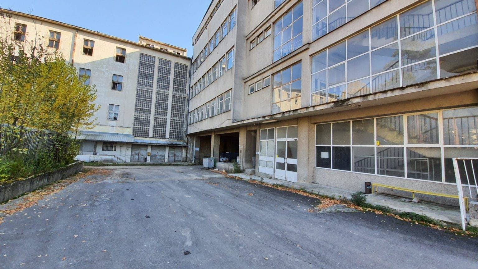 Деловен објект 13.350м2 во Битола - За Изнајмување - Битола - Слика 7