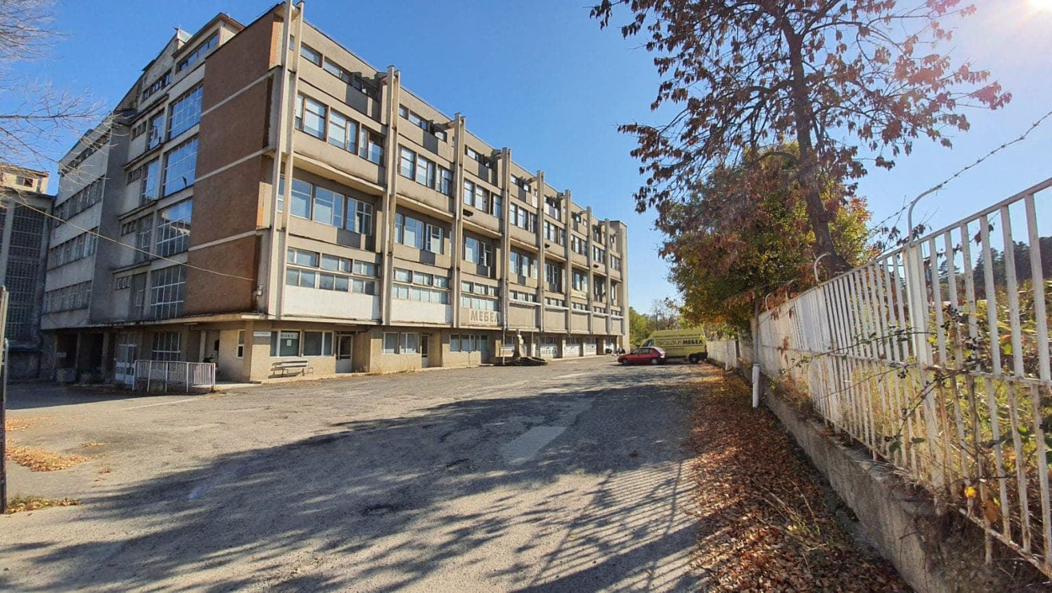 Деловен објект 13.350м2 во Битола - За Изнајмување - Битола - Слика 4