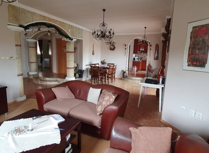 Куќа 320м2 со простран двор на мирна локација - За Продажба - Ѓорче Петров - Слика 6