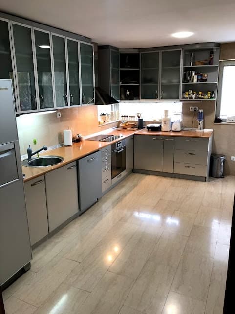 Family house for sale 279m2 in Radishani - For Sale - Butel - Image 3
