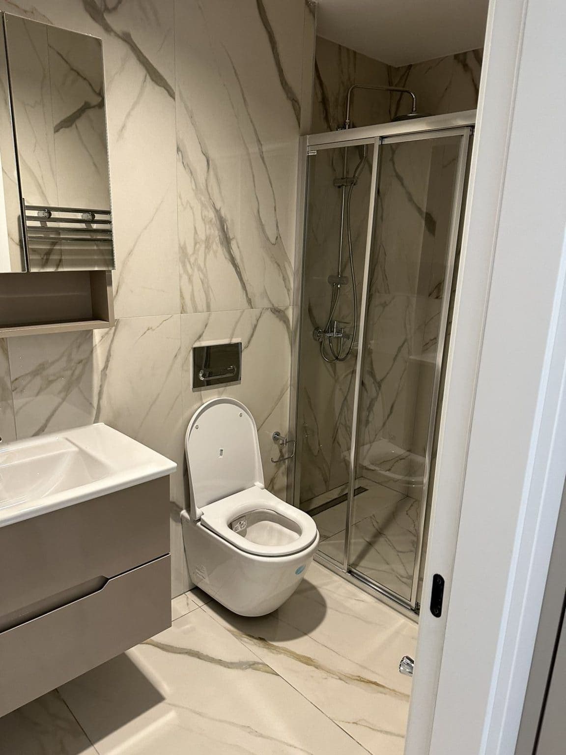 Cozy apartment in Diamond Limak complex - For Rent - Centar - Image 6