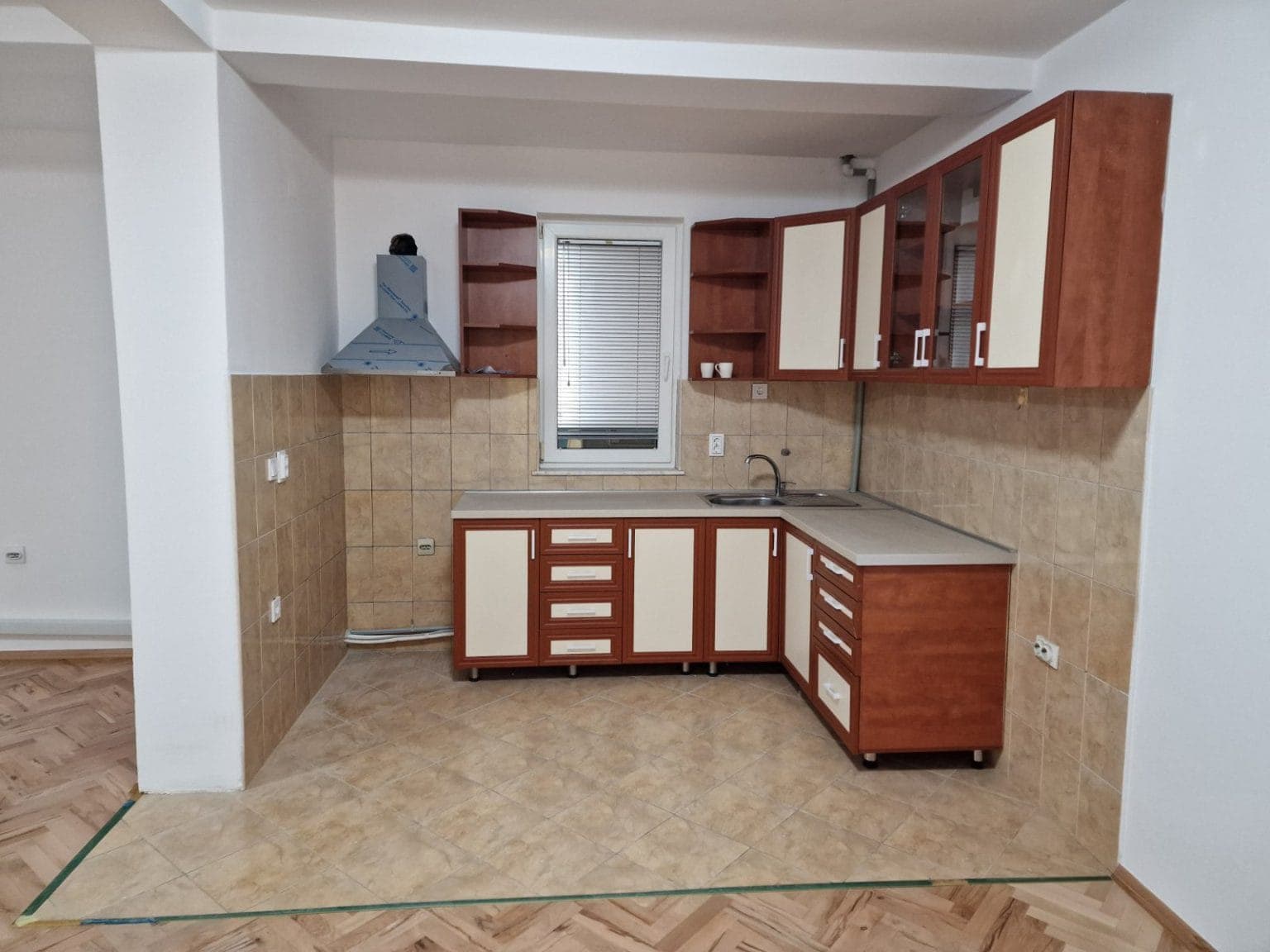 Apartment/Office space 70m2 in Center - For Rent - Centar - Image 5