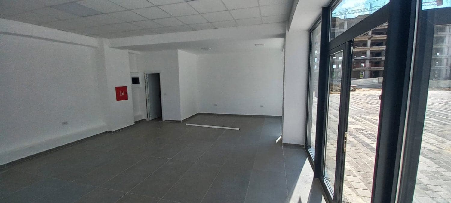 Деловни простории во East Gate Living - За Изнајмување - Гази Баба - Слика 9