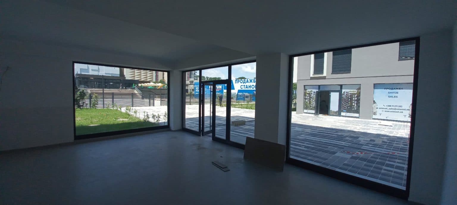 Деловен простор во East Gate Living - 3