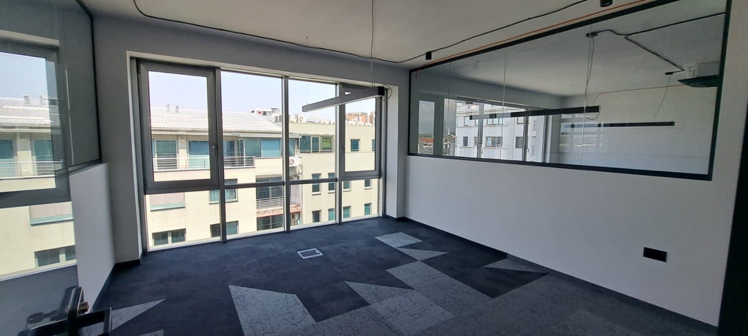 Modern office space in business building - For Rent - Centar - Image 7