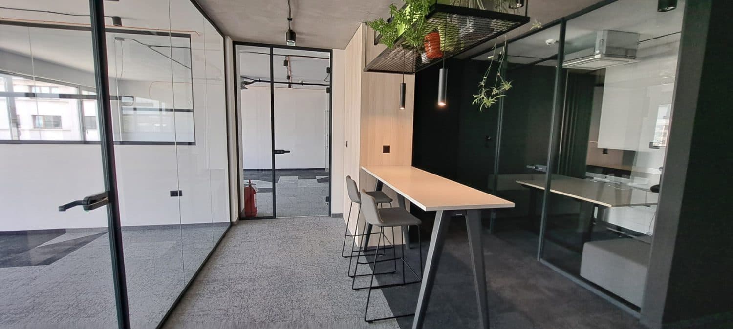 Modern office space in business building - For Rent - Centar - Image 10