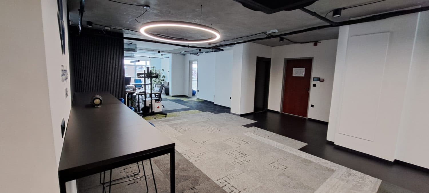 Modern office space in business building - For Rent - Centar - Image 20