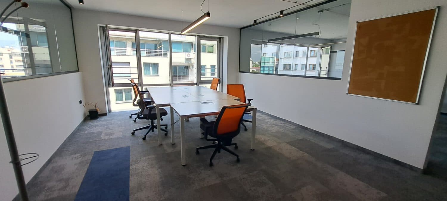 Modern office space in business building - For Rent - Centar - Image 16