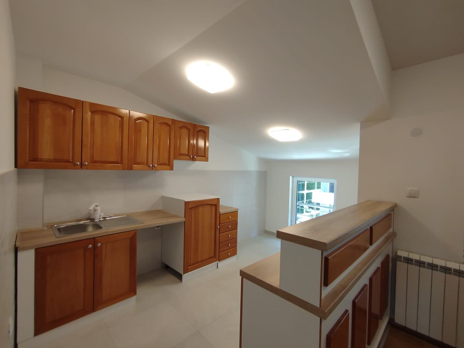 Стан на подкровје на Водно - For Rent - Vodno - Слика 1