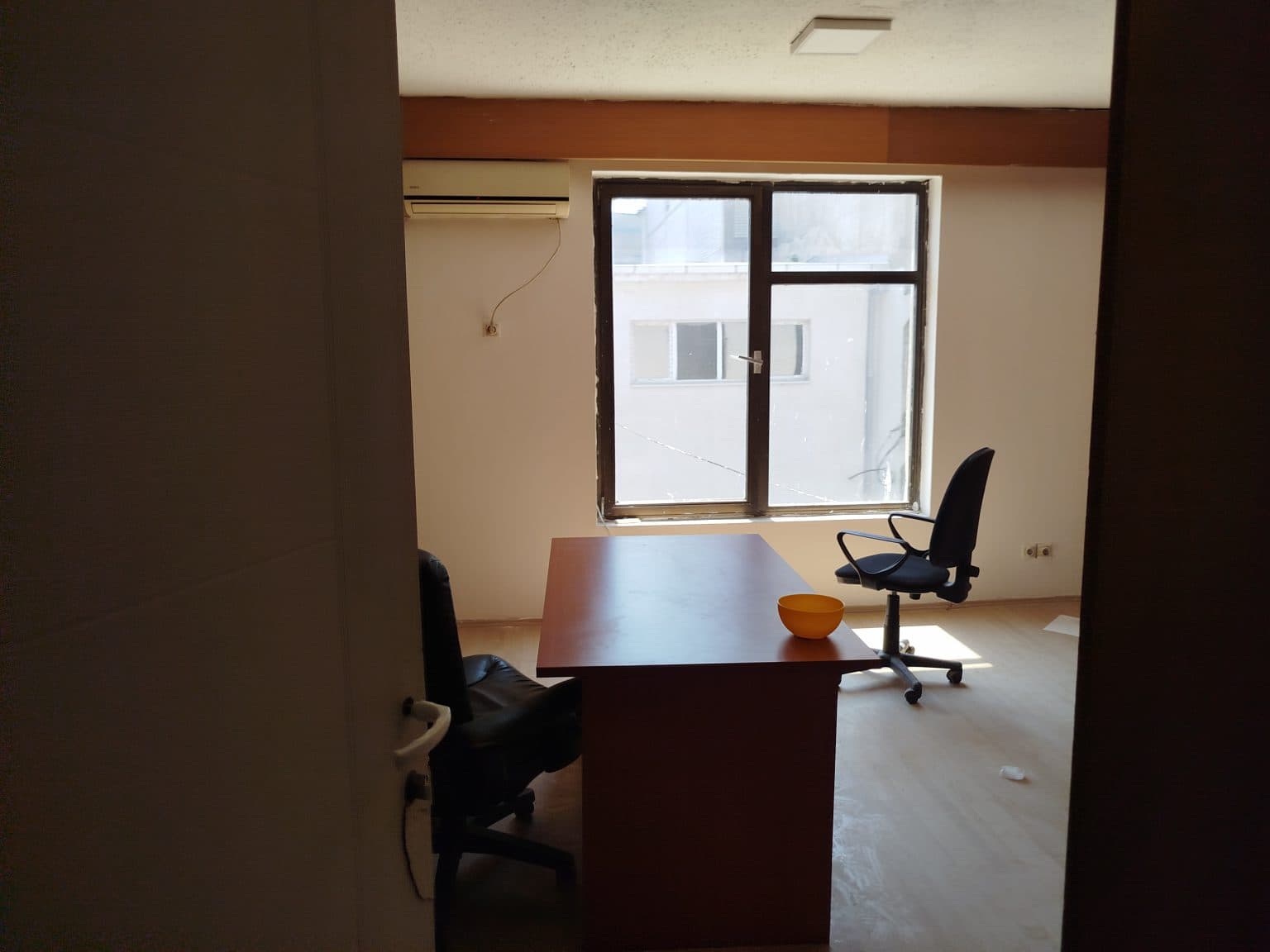 Управна зграда 800м2 - 2