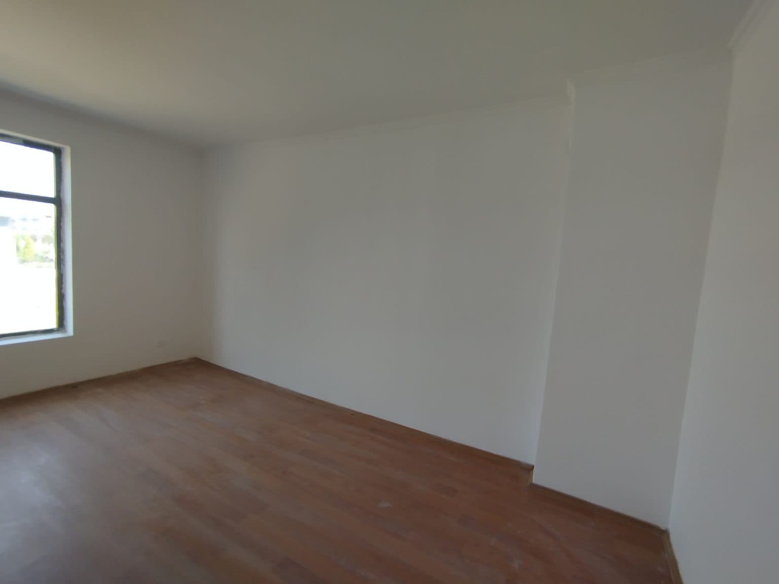 Administrative building 800m2 - For Rent - Gazi Baba - Image 10