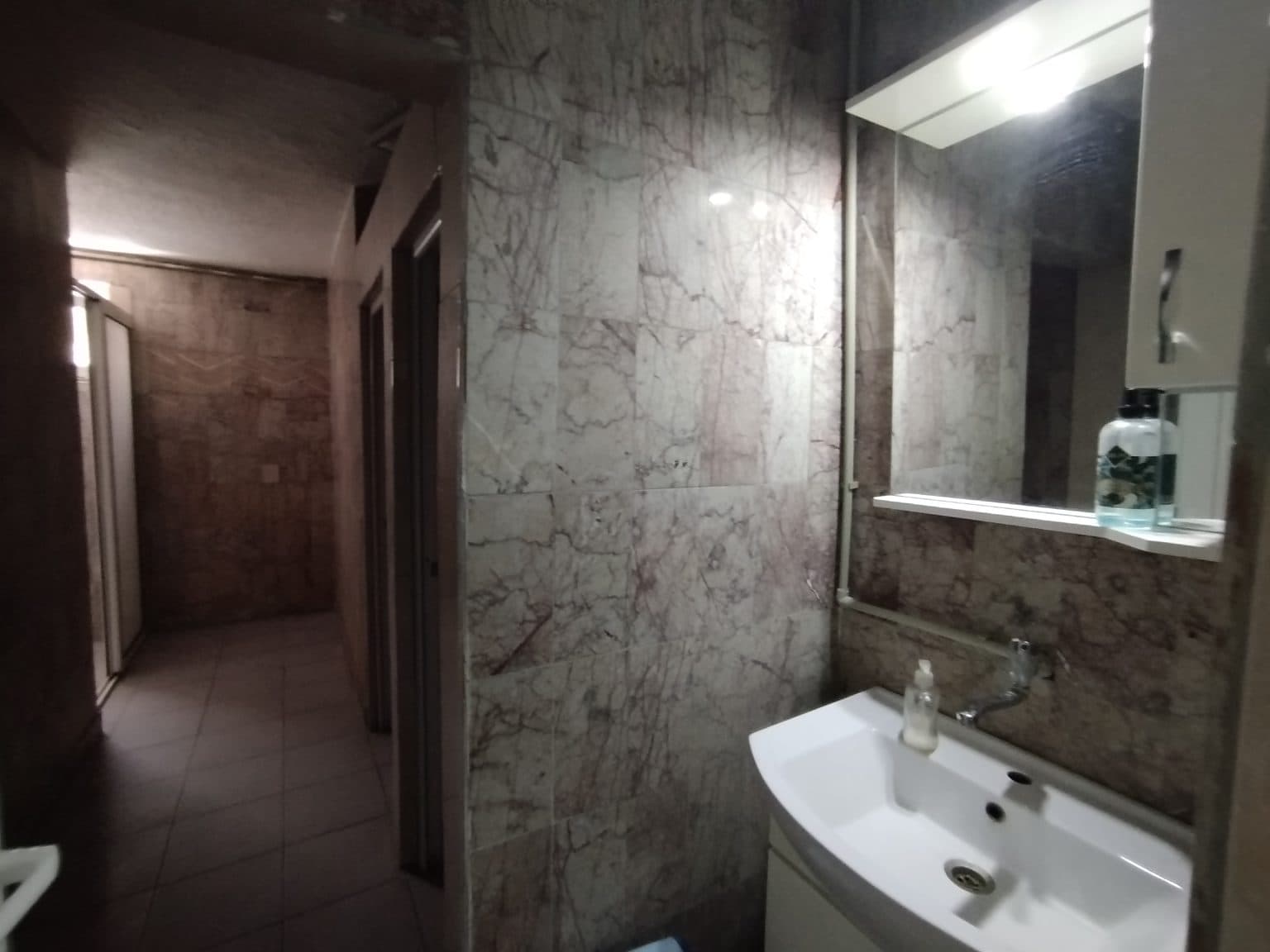 Administrative building 800m2 - For Rent - Gazi Baba - Image 11