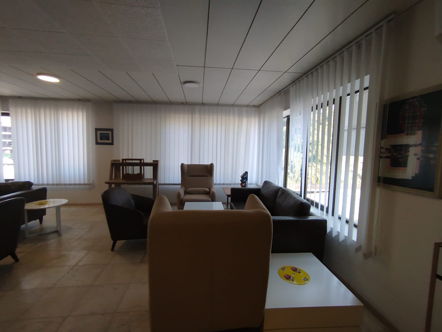 Управна зграда 800м2 - За Изнајмување - Гази Баба - Слика 16