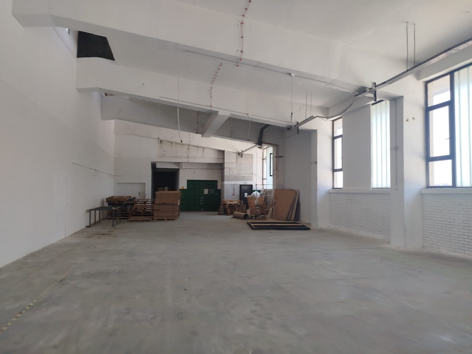 Магацин на одлична локација - За Изнајмување - Гази Баба - Слика 9