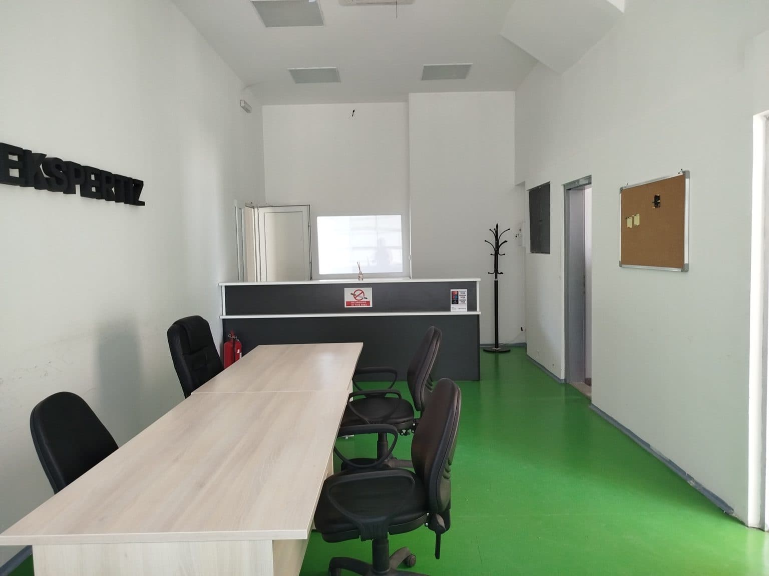 Business building in Vizbegovo - 3