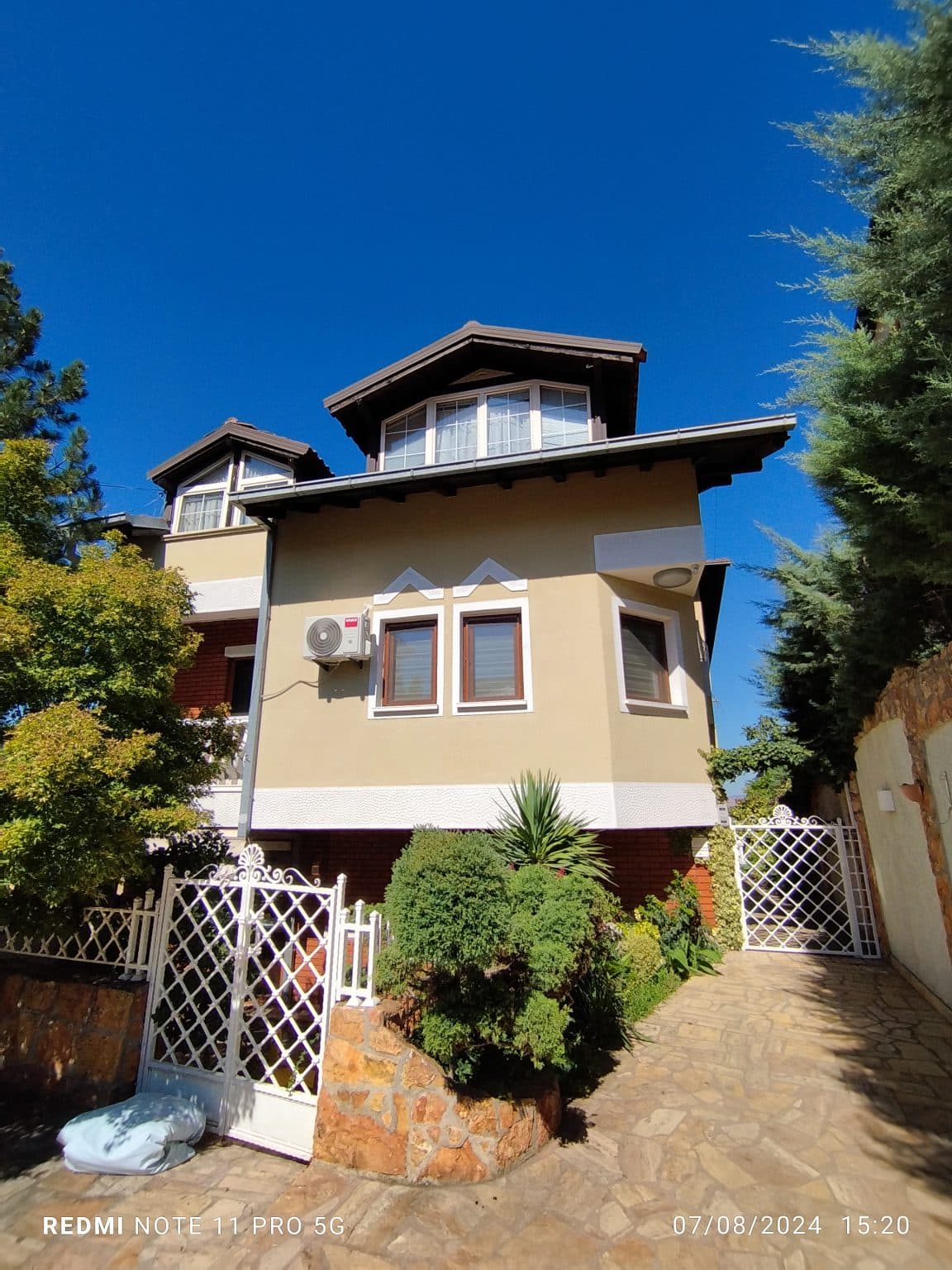 Комплетно опремен спрат од куќа во Црниче - За Изнајмување - Црниче