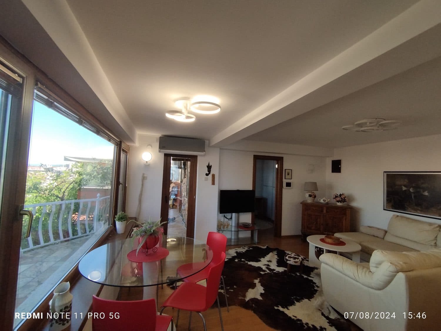 Fully furnished apartment with city view - For Rent - Crniche - Image 4