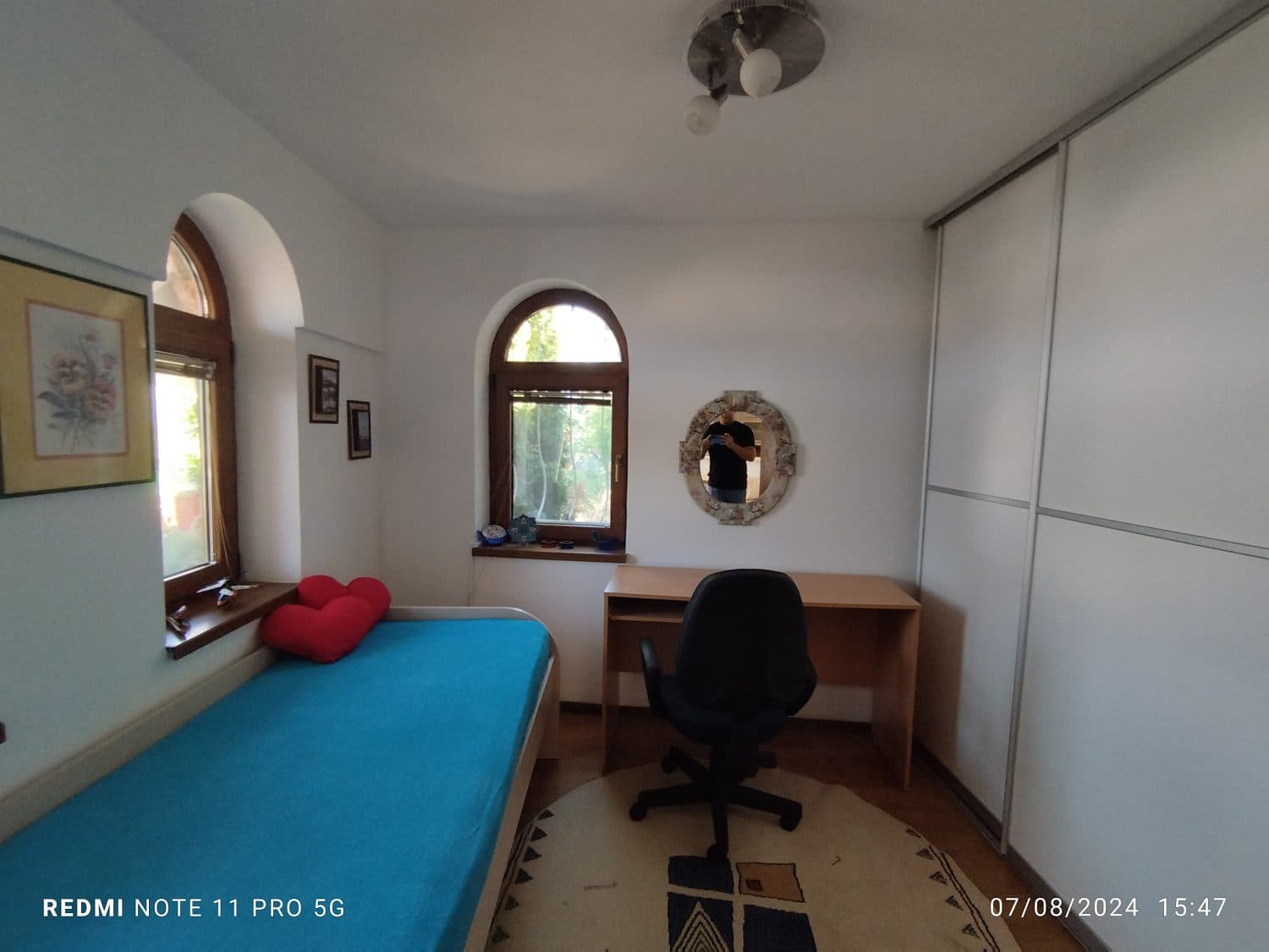 Fully furnished apartment with city view - For Rent - Crniche - Image 6
