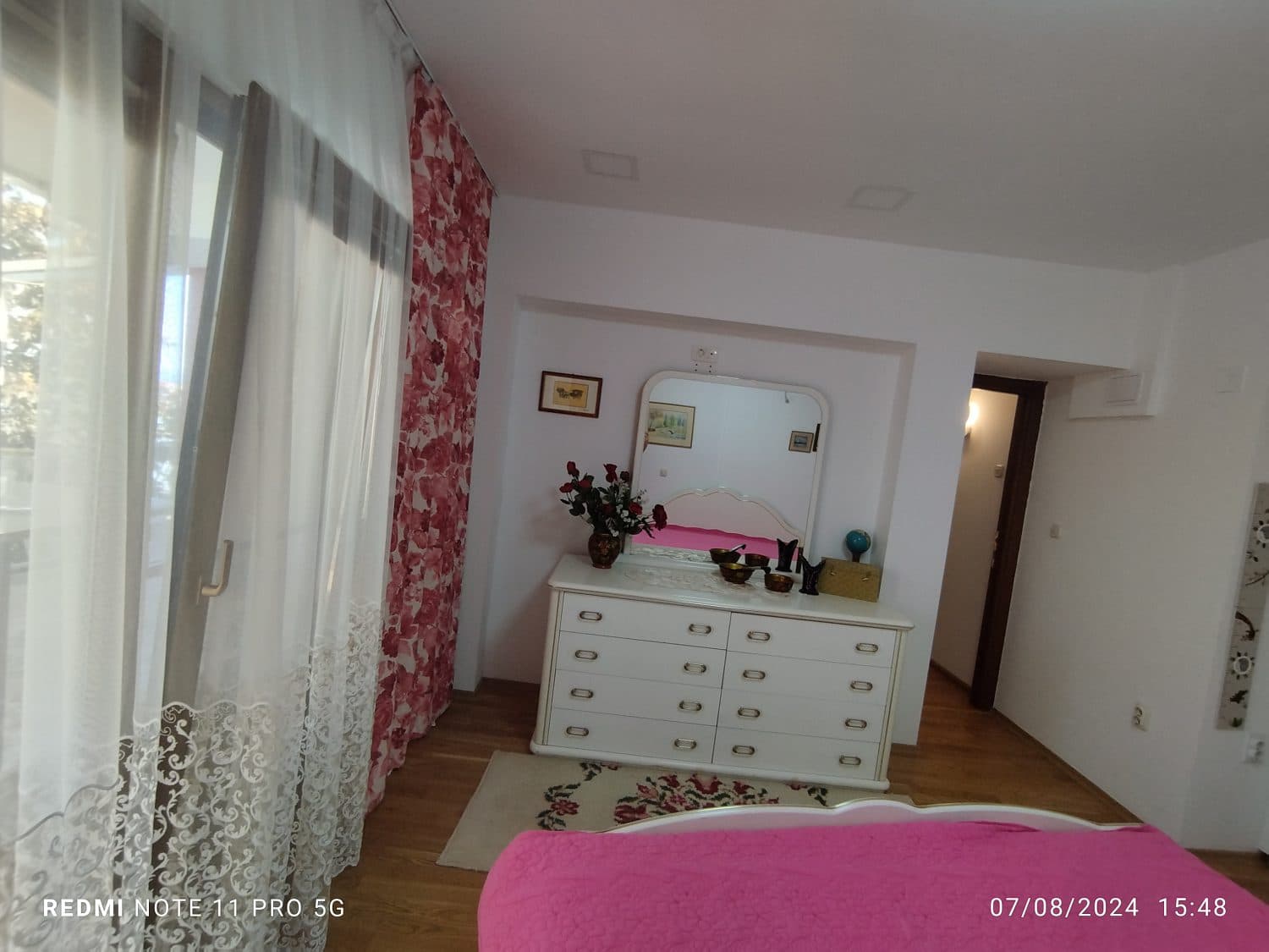 Fully furnished apartment with city view - For Rent - Crniche - Image 15