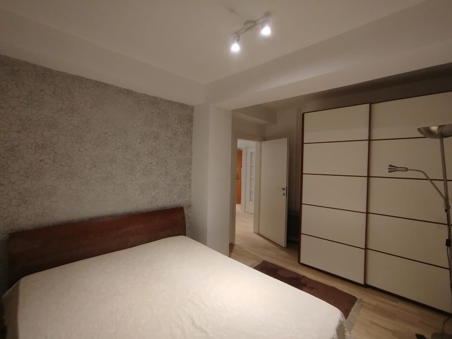Apartment near the Ministry of Inferior - For Rent - Crniche - Image 5
