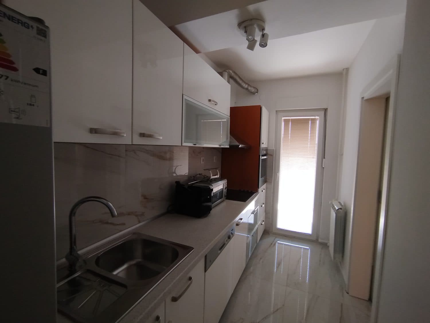 Стан во близина на МВР - За Изнајмување - Црниче - Слика 6