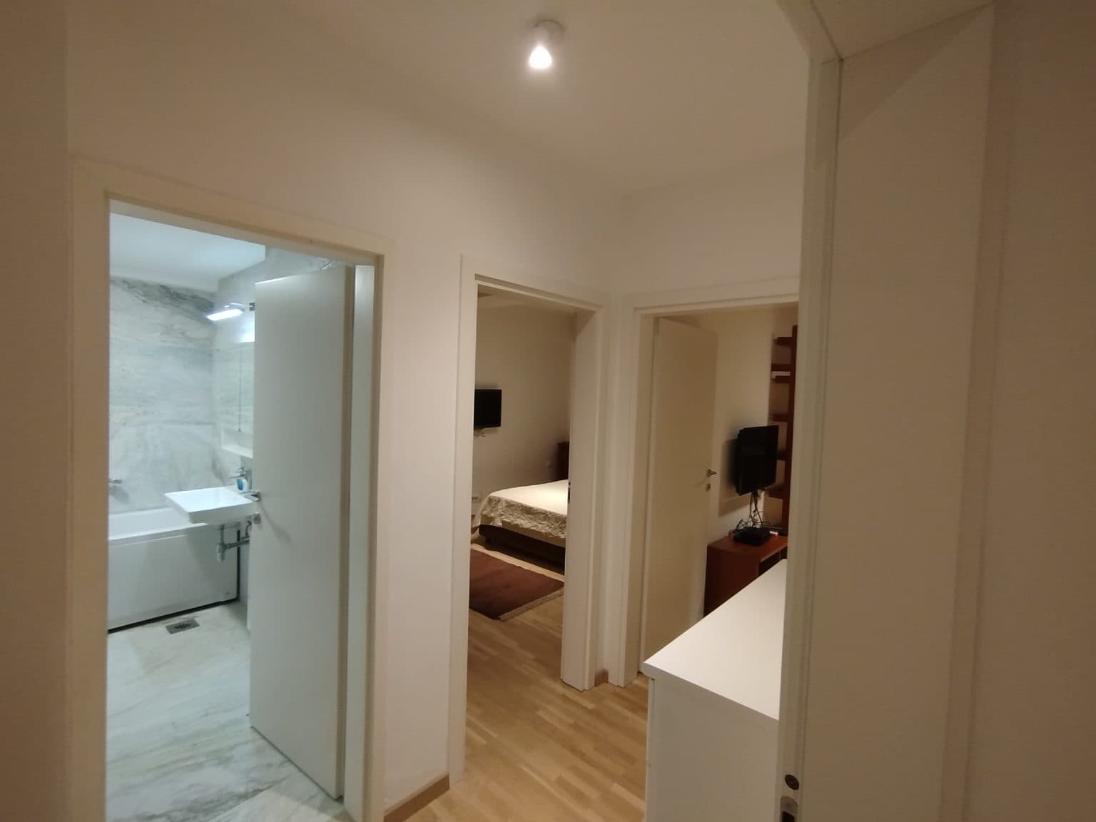 Apartment near the Ministry of Inferior - For Rent - Crniche - Image 12