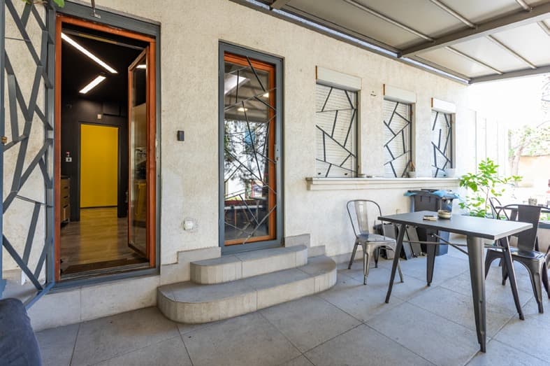 Business space 308m2 on great location - For Rent - Karposh - Image 9