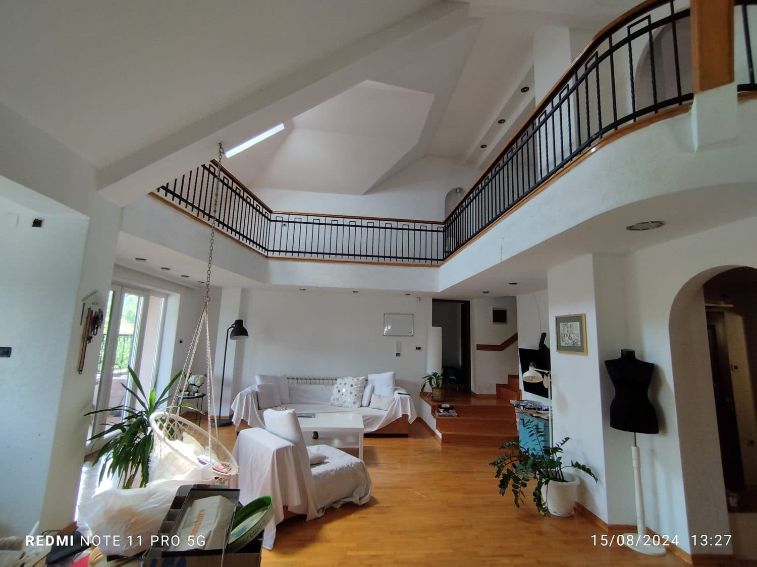 Пространа куќа во Хром на мирна локација - За Продажба - Ѓорче Петров - Слика 3