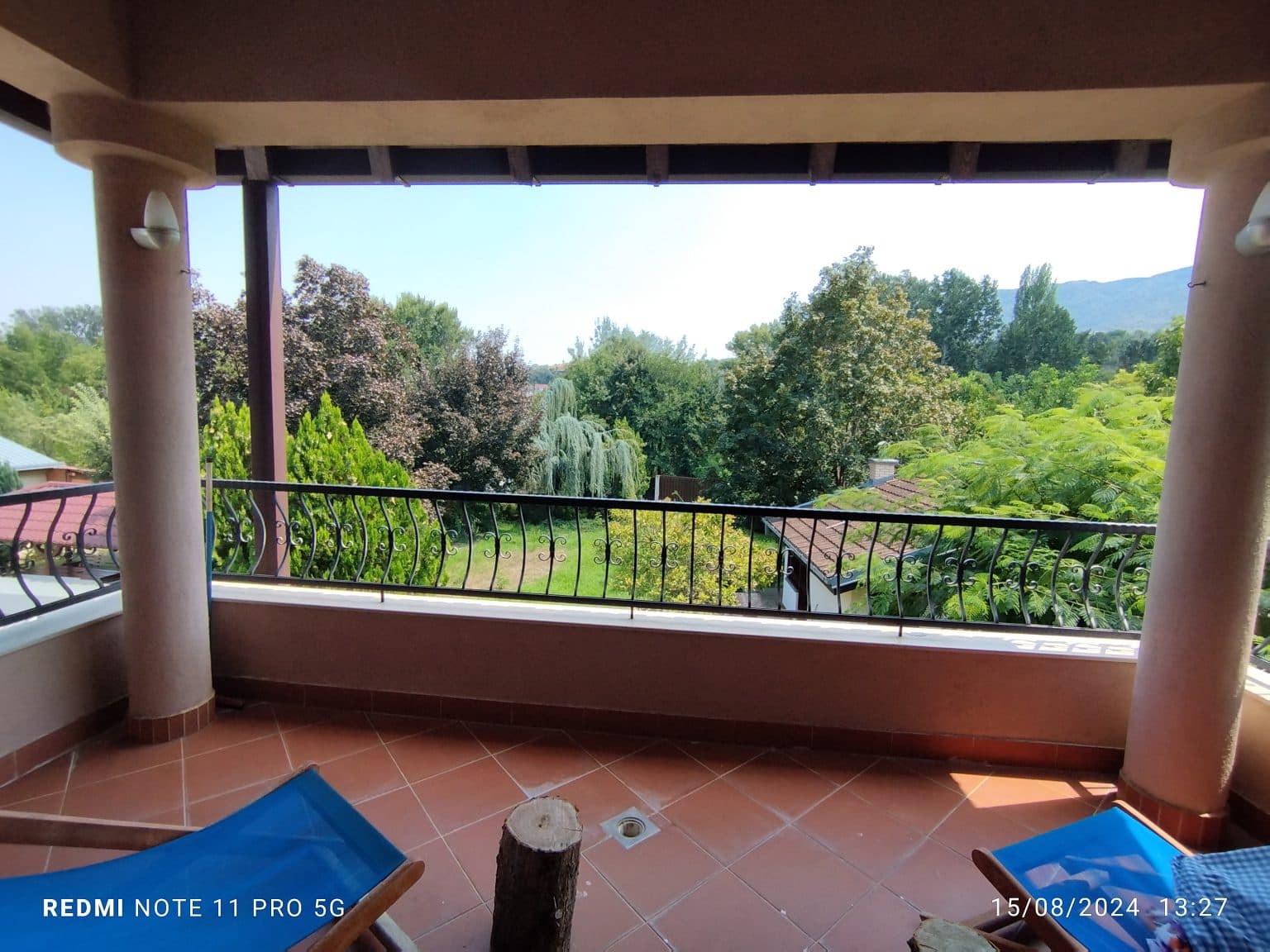 Family house with a beautiful view of nature - For Sale - Gjorche Petrov - Image 5