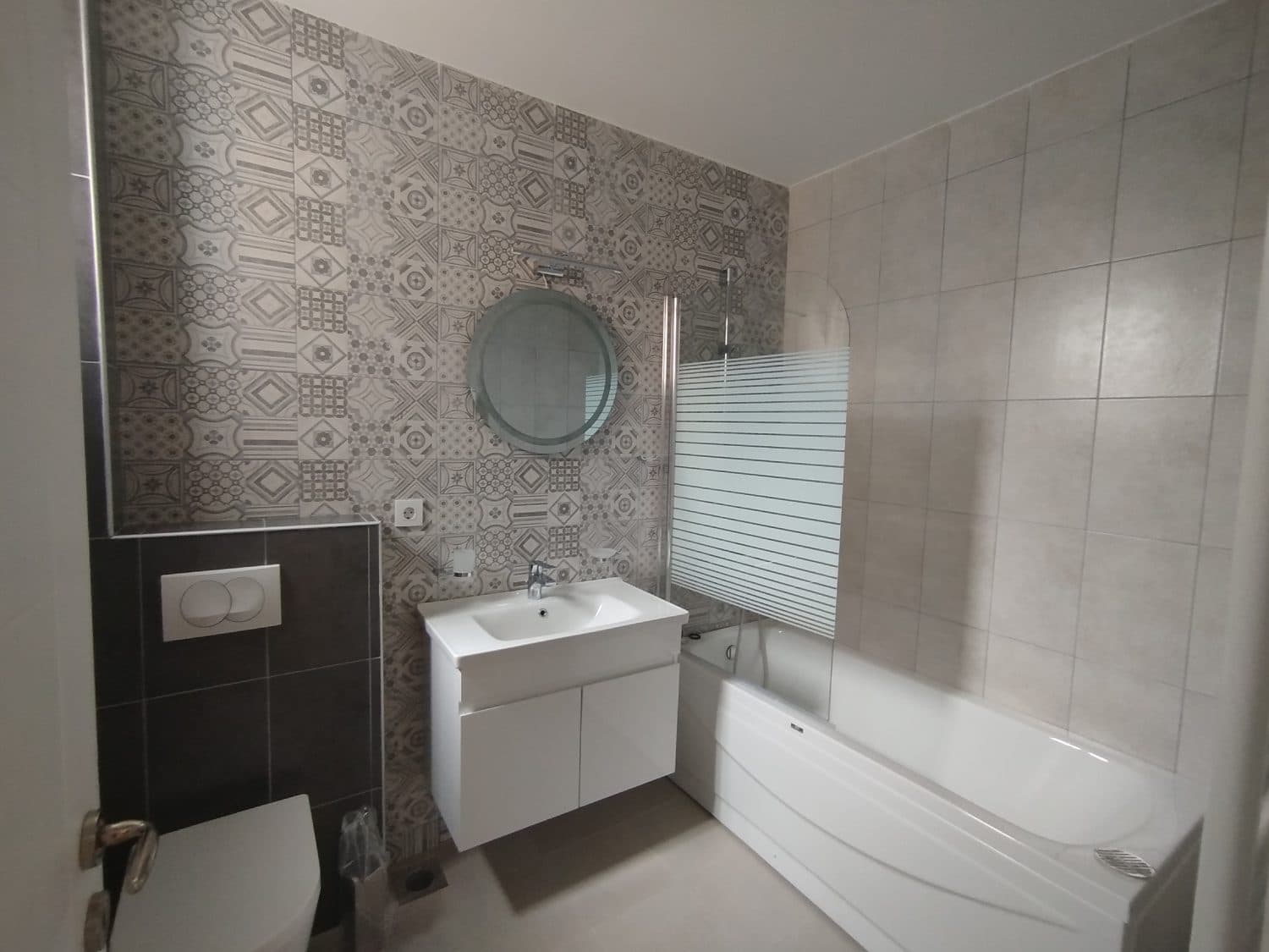 Нова модерна куќа во Бардовци - За Изнајмување - Бардовци - Слика 8