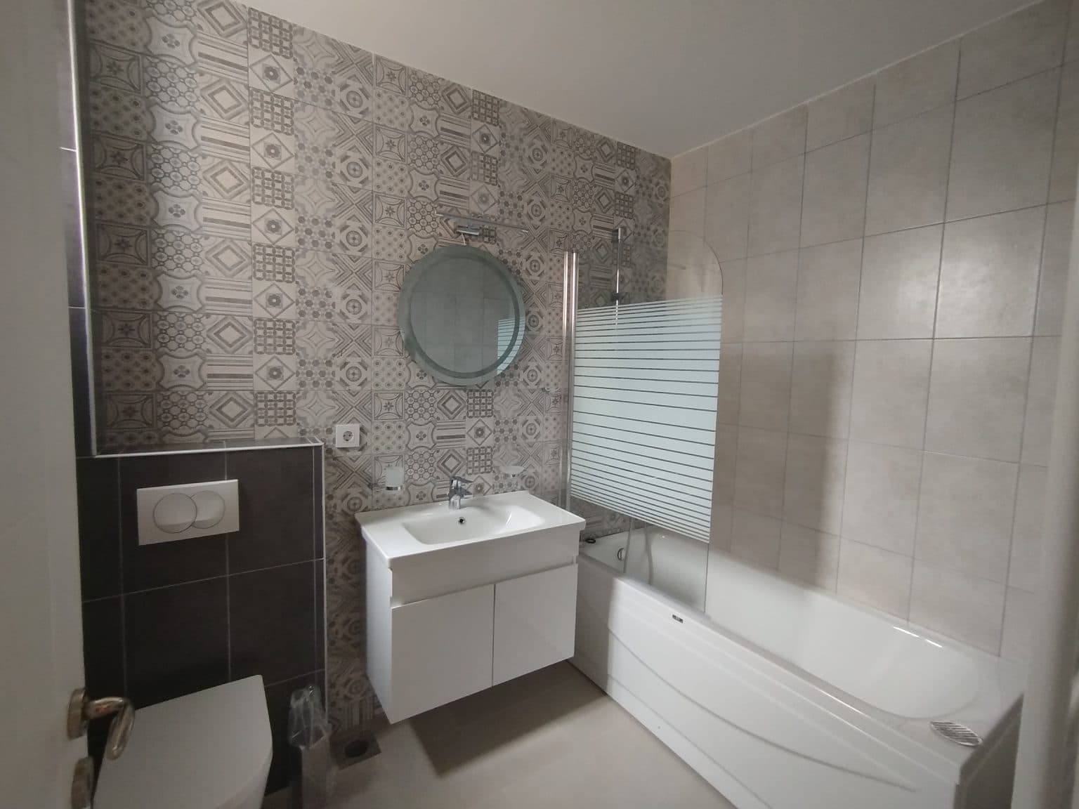 Нова модерна куќа во Бардовци - За Изнајмување - Бардовци - Слика 8