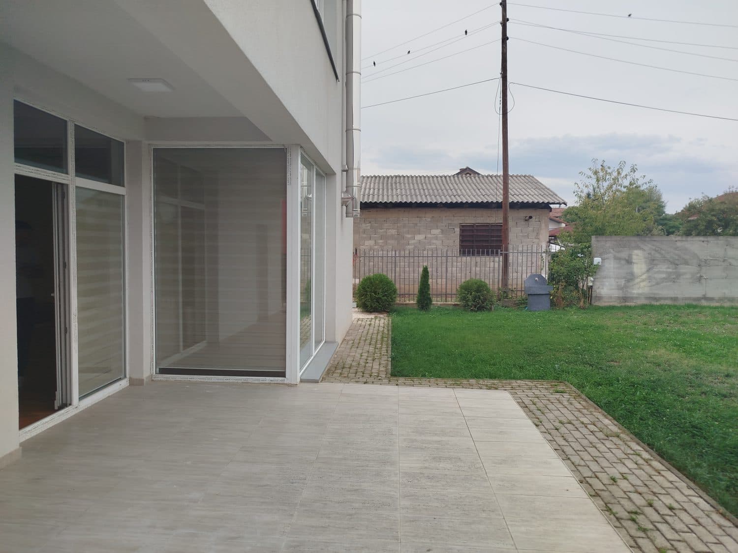 Нова модерна куќа во Бардовци - За Изнајмување - Бардовци - Слика 5