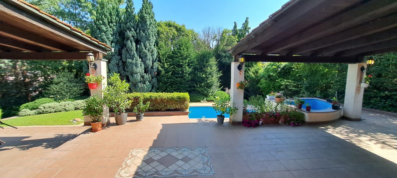 Exclusive house on prime location - 2