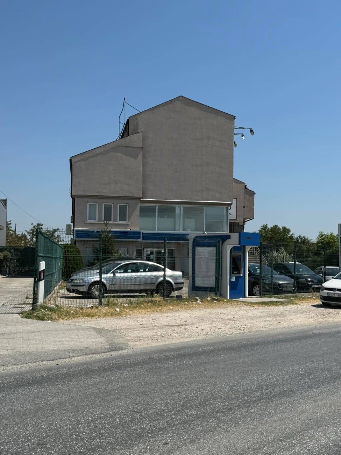 Business space for rent 250m2 in Vizbegovo - For Rent - Butel