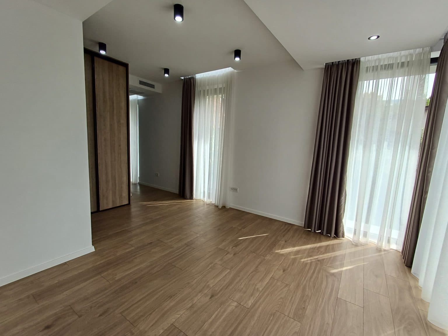 Нов стан во Тафталиџе 170м2 - За Продажба - Карпош - Слика 8