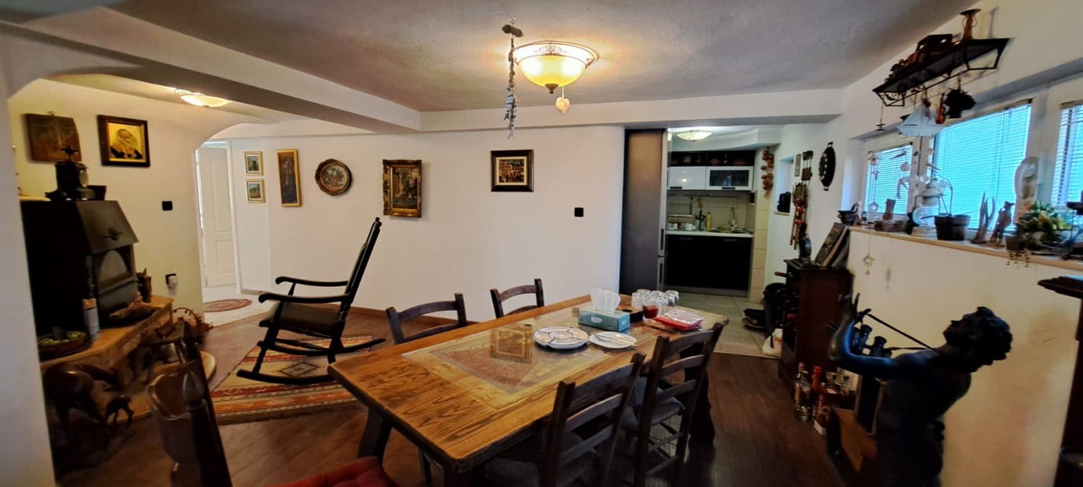 House 217m2 with green yard in Orman - For Sale - Gjorche Petrov - Image 7