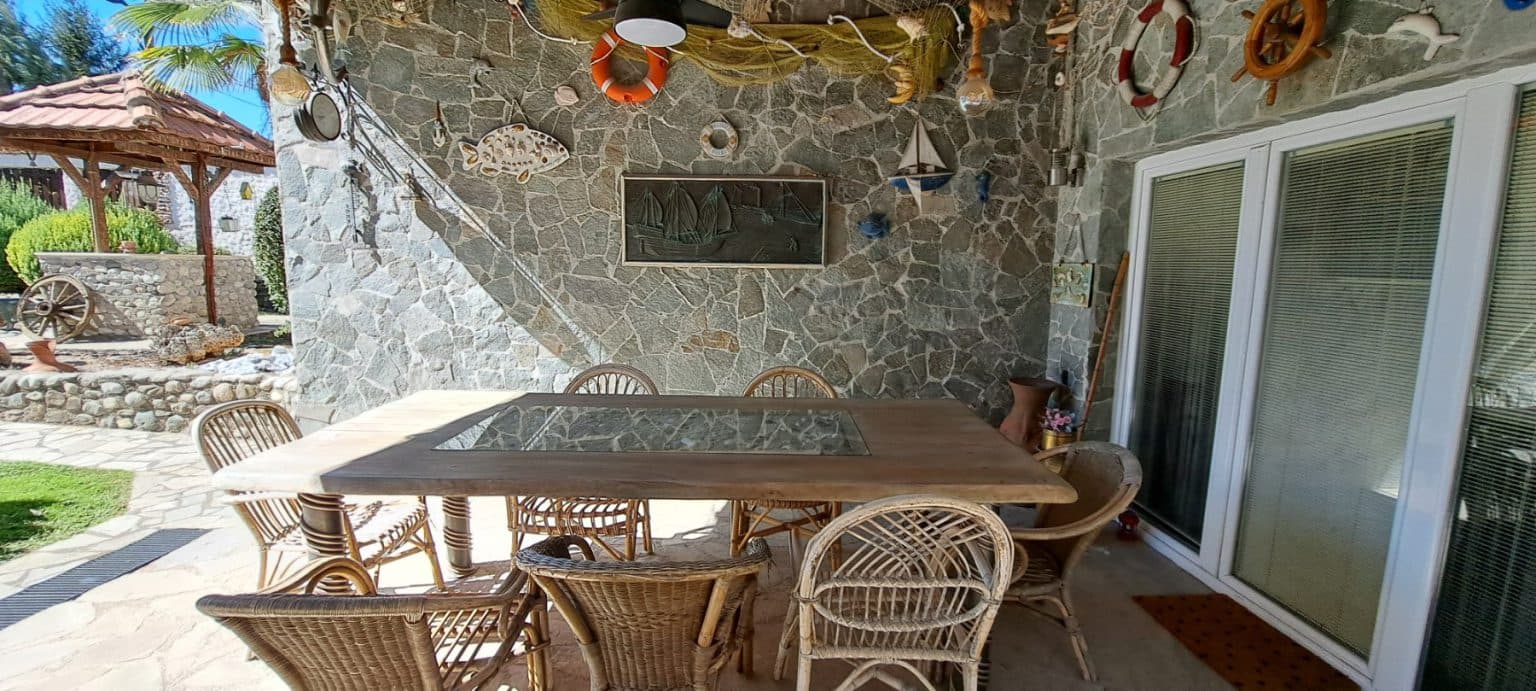 House 217m2 with green yard in Orman - For Sale - Gjorche Petrov - Image 10