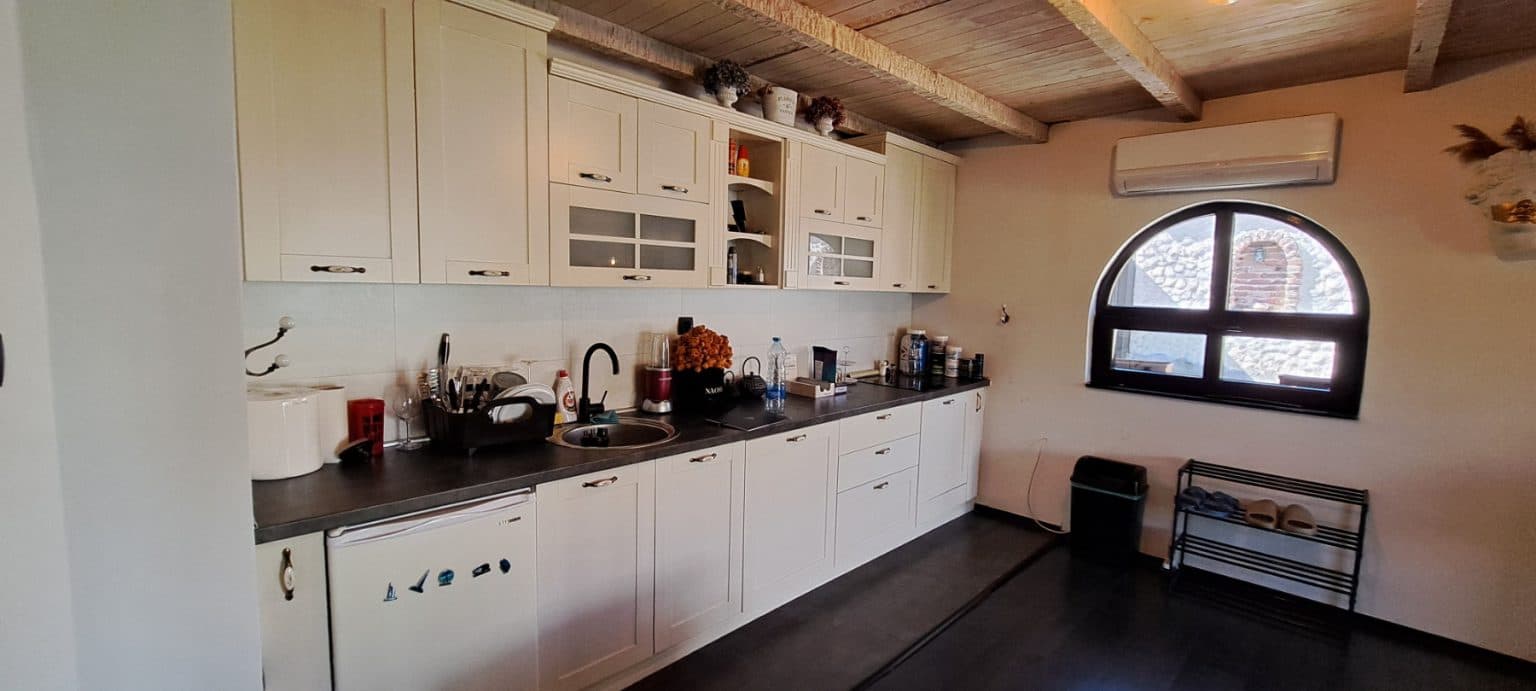 House 217m2 with green yard in Orman - For Sale - Gjorche Petrov - Image 12