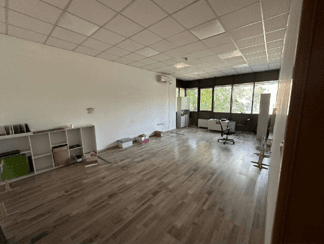 Business facility 1000m2 in Kisela Voda - For Sale - Kisela Voda - Image 5