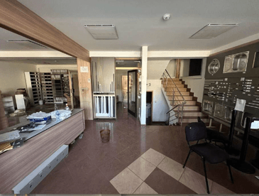 Business facility 1000m2 in Kisela Voda - For Sale - Kisela Voda - Image 4