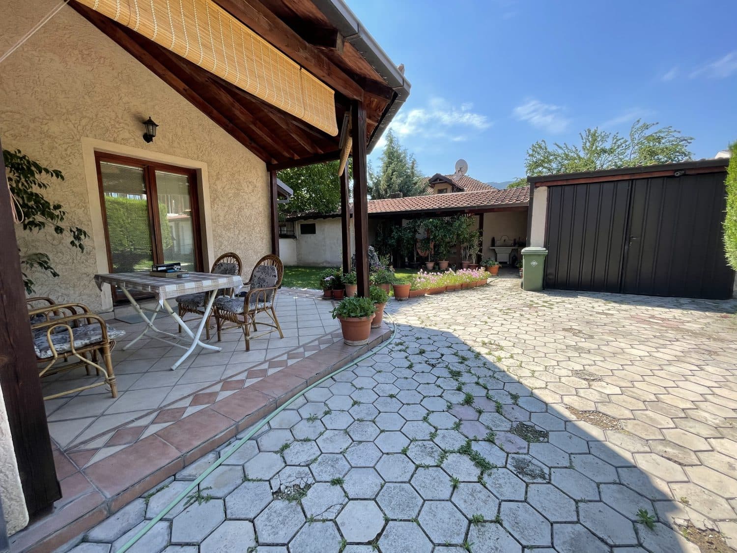 Се продава куќа во Хром - За Продажба - Ѓорче Петров - Слика 2