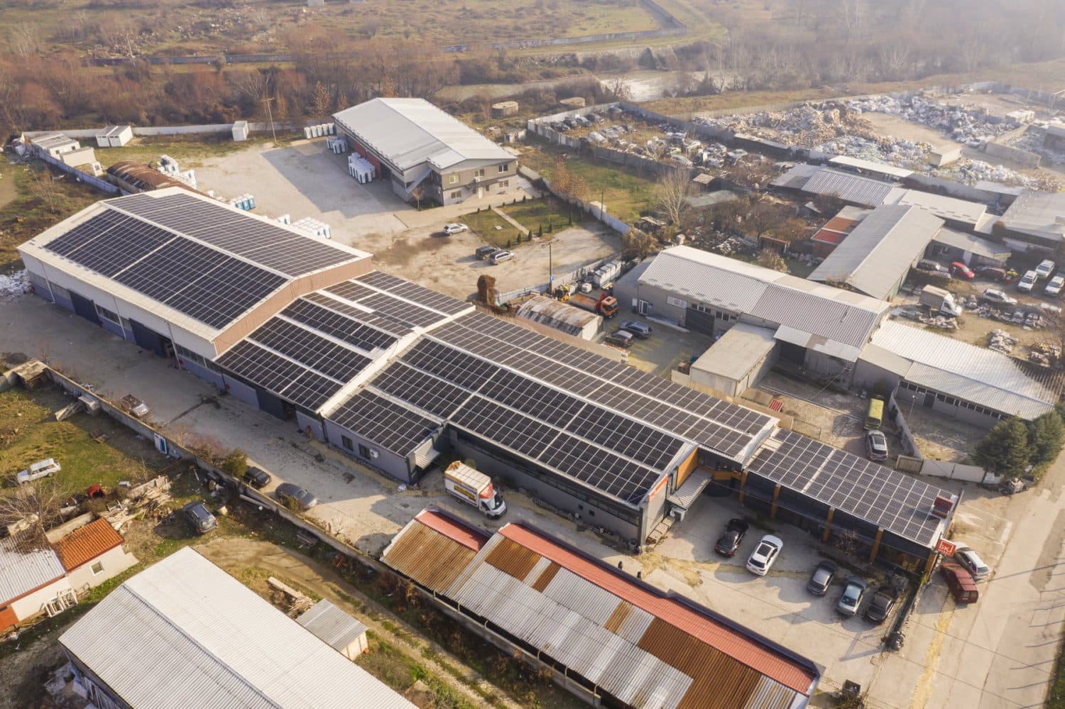 Деловен објект 2700м2 во Ѓорче Петров - За Изнајмување - Ѓорче Петров - Слика 1