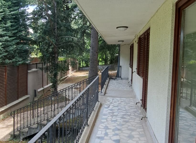Се изнајмува куќа на Водно 250м2 со двор - За Изнајмување - Водно - Слика 4