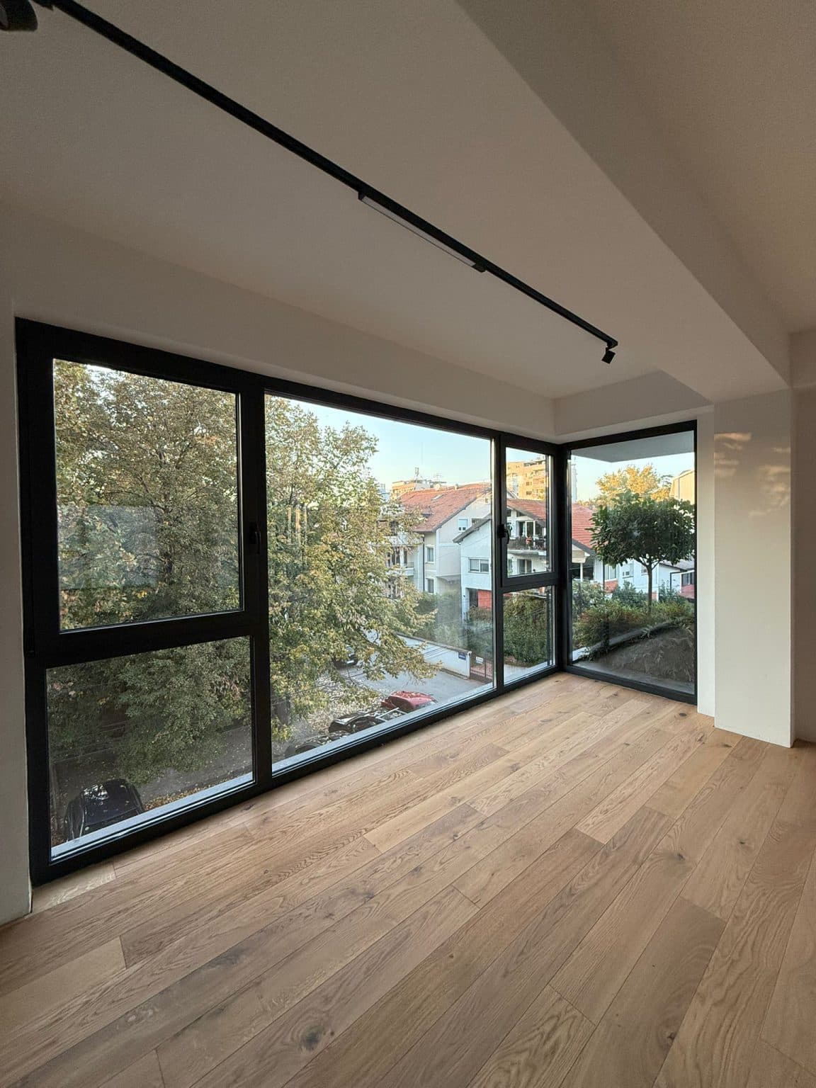 Modern office space 550m2 in Taftalidze - For Rent - Karposh - Image 9